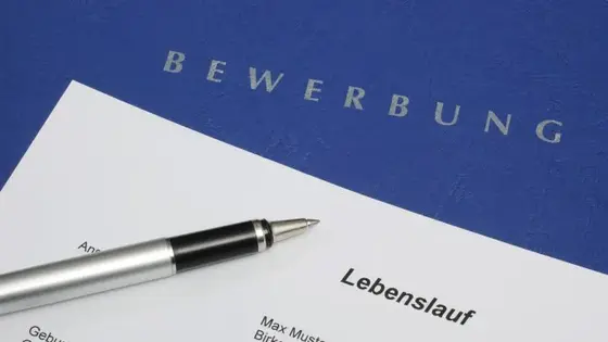 Bei Bewerbung per E-Mail sollten drei PDF-Dokumente Maximum sein