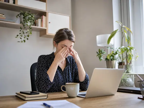 Erschöpft trotz Pause: Kann eine Minute schon helfen?